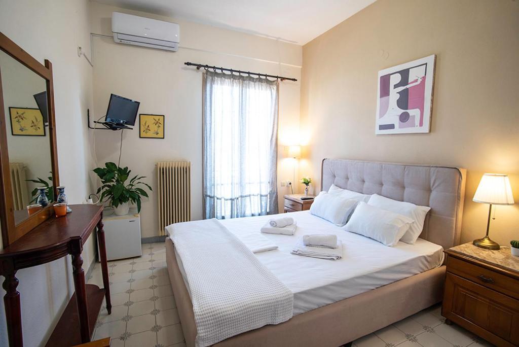 Koukonas Hotel Galaxídhion Екстериор снимка