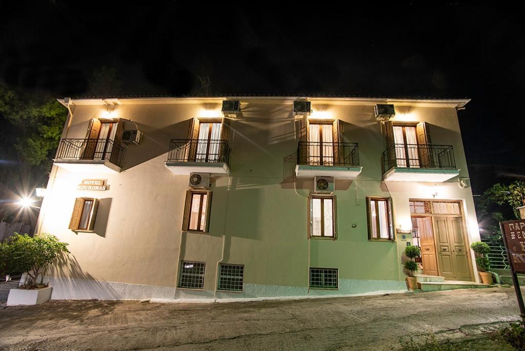 Koukonas Hotel Galaxídhion Екстериор снимка